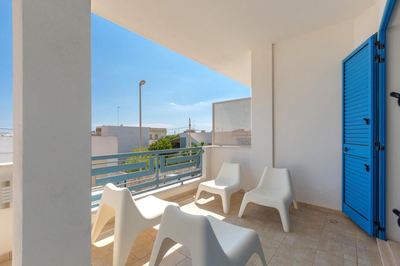 Ferienwohnung L'Attico Di Lido Marini Exterior foto